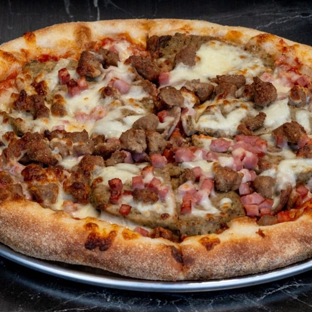 The Carnivore Classic (Meat Lovers Pie) 14".